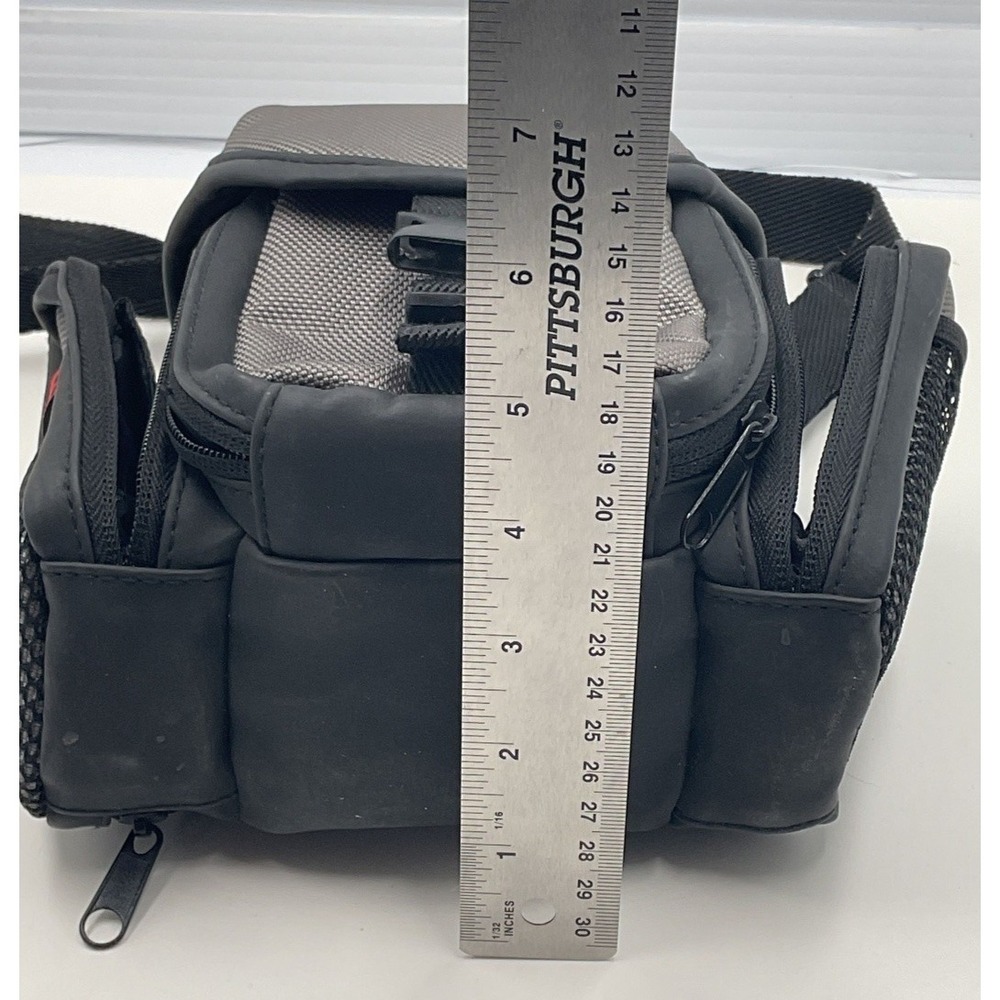 Compact Black Camera Bag for Small Point and Shoot - Picture 4 of 6